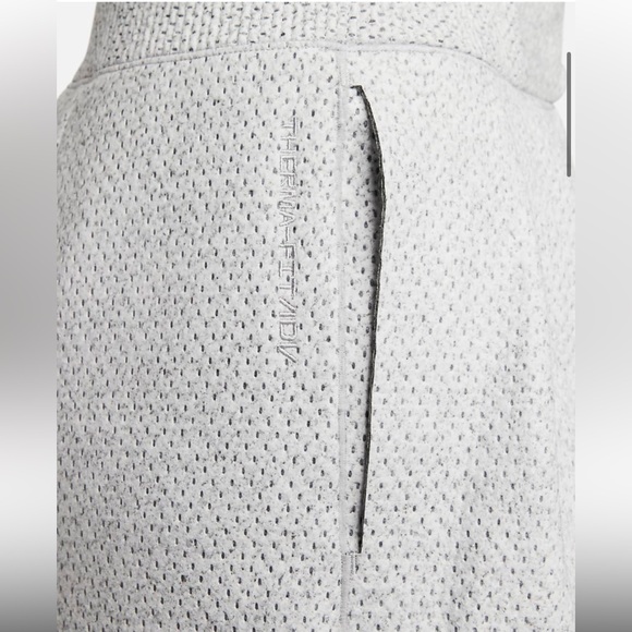 NWT Nike Forward Tech Pack wide leg pants - Picture 4 of 6